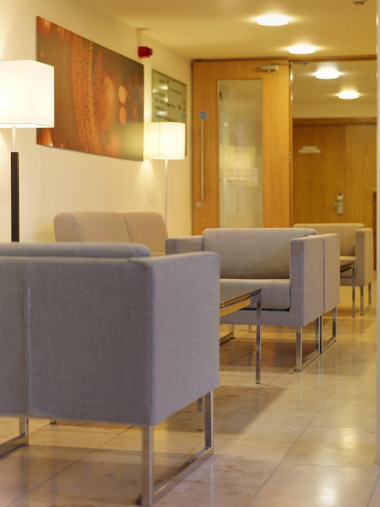 Maldron Hotel Portlaoise ภายนอก รูปภาพ